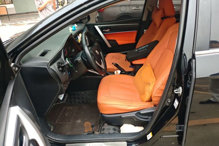 Used Toyota Levin 2017 Revised Dual-Engine 1.8H GS E-CVT Elite Sunroof Version China V Standard Left Front Seat