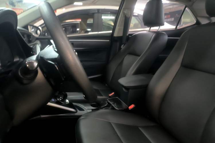 Used Toyota Levin 2017 Revised Dual-Engine 1.8H GS E-CVT Elite Sunroof Version China V Standard Left Front Seat