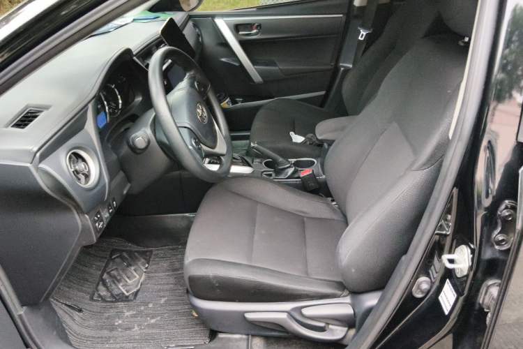 Used Toyota Levin 2017 Revised 185T CVT Elite Edition China V Standard Left Front Seat