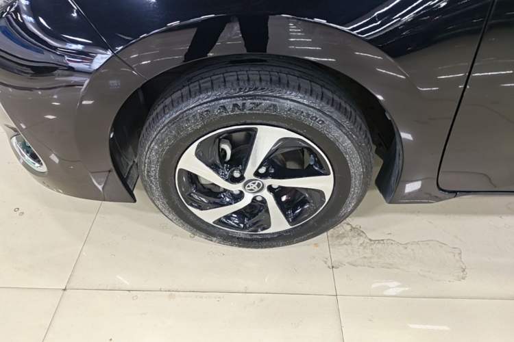Used Toyota Levin 2017 Revised 185T CVT Elite Edition China V Standard Left Front Wheel Hub