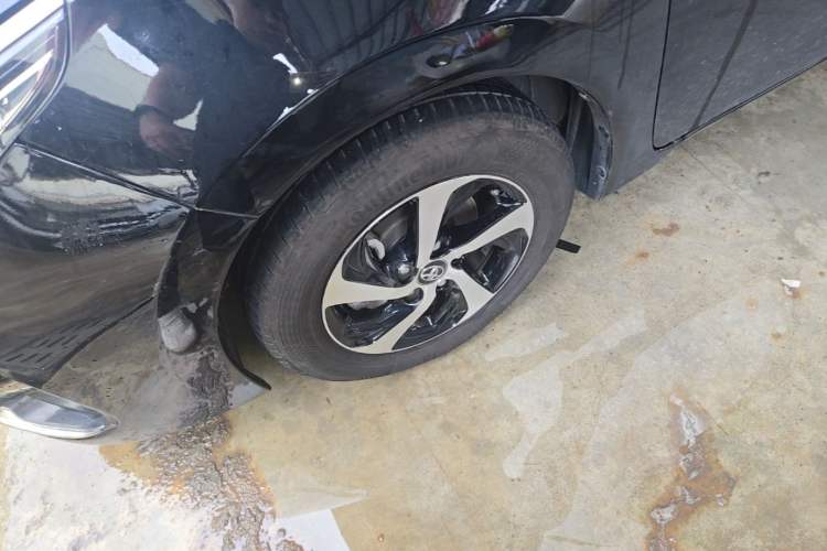 Used Toyota Levin 2017 Revised 185T CVT Elite Edition China V Standard Left Front Wheel Hub