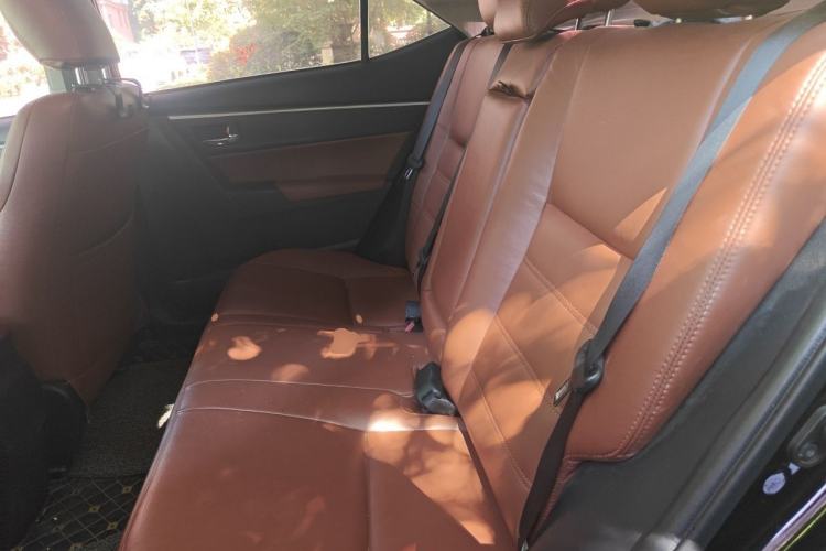 Used Toyota Levin 2017 Revised 185T CVT Elite Edition China V Standard Left Rear Seat