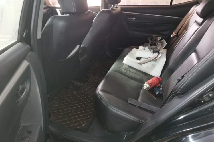 Used Toyota Levin 2017 Revised 185T CVT Elite Edition China V Standard Left Rear Seat