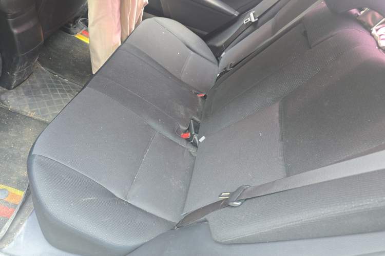 Used Toyota Levin 2017 Revised 185T CVT Elite Edition China V Standard Left Rear Seat