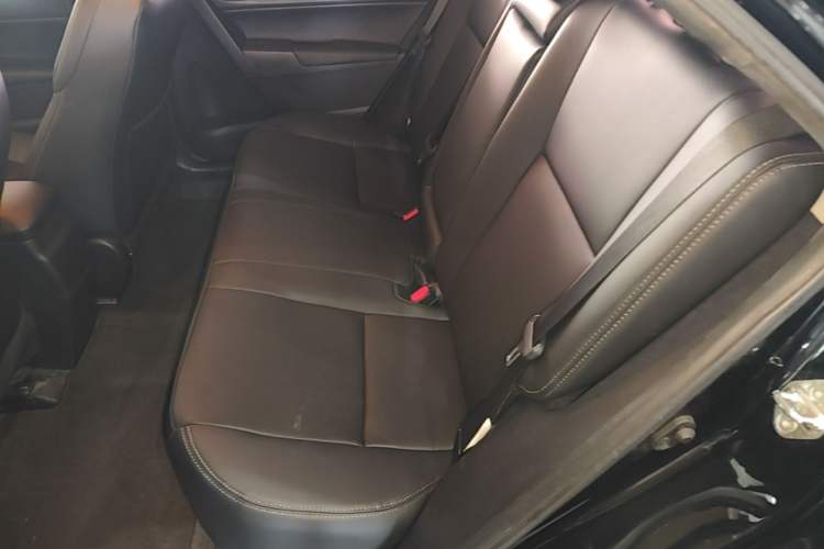 Used Toyota Levin 2017 Revised 185T CVT Elite Edition China V Standard Left Rear Seat