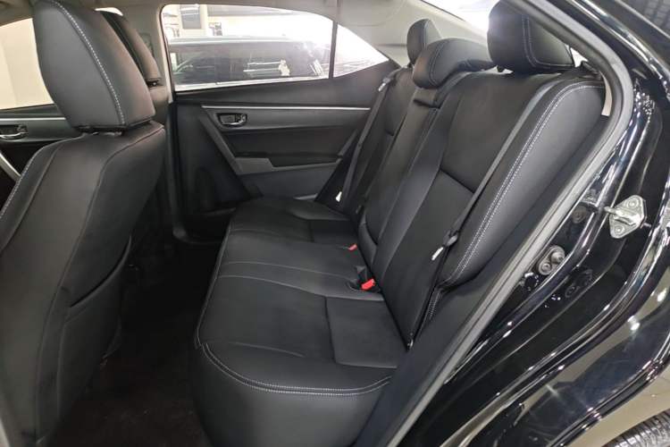 Used Toyota Levin 2017 Revised 185T CVT Elite Edition China V Standard Left Rear Seat
