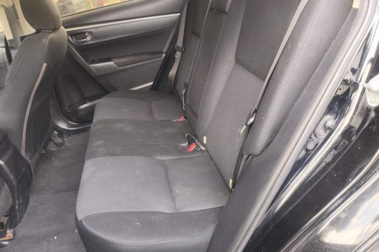 Used Toyota Levin 2017 Revised 185T CVT Elite Edition China V Standard Left Rear Seat