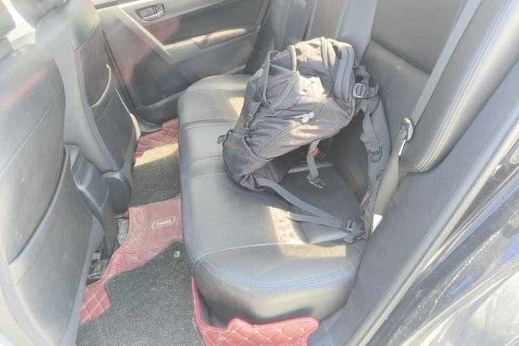 Used Toyota Levin 2017 Revised 185T CVT Elite Edition China V Standard Left Rear Seat