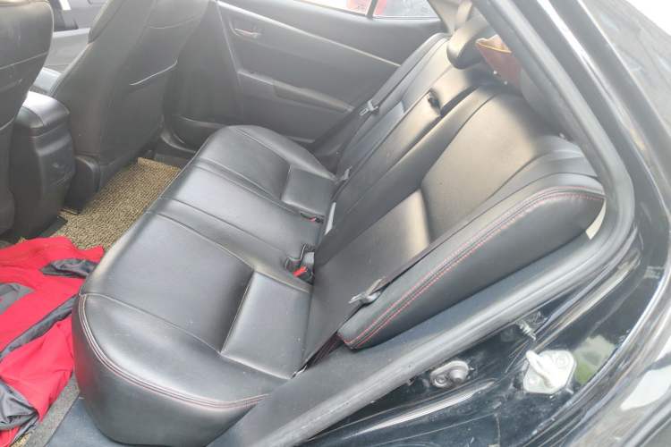 Used Toyota Levin 2017 Revised 185T CVT Elite Edition China V Standard Left Rear Seat