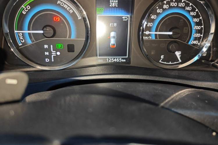 Used Toyota Levin 2017 Revised Dual-Engine 1.8H V E-CVT Luxury Edition China V Standard Odometer Close Up