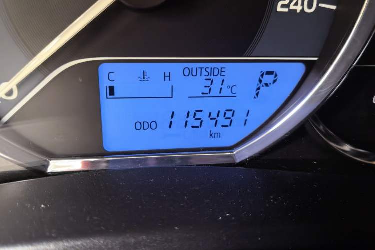Used Toyota Levin 2017 Revised 185T CVT Elite Edition China V Standard Odometer Close Up