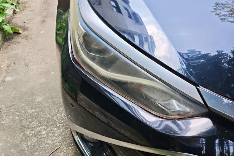Used Toyota Levin 2017 Revised Dual-Engine 1.8H GS E-CVT Elite Sunroof Version China V Standard Right Front Headlight