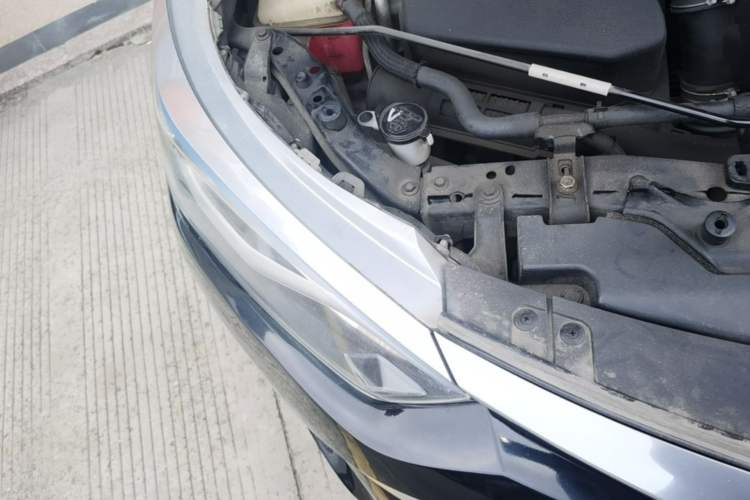 Used Toyota Levin 2017 Revised Dual-Engine 1.8H GS E-CVT Elite Sunroof Version China V Standard Right Front Headlight