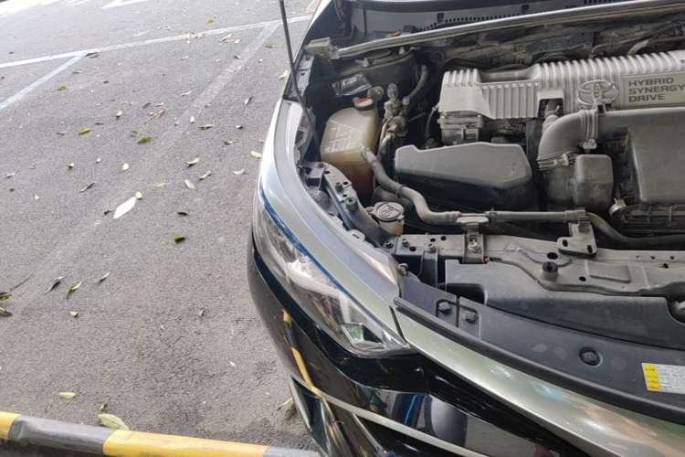 Used Toyota Levin 2017 Revised Dual-Engine 1.8H GS E-CVT Elite Sunroof Version China V Standard Right Front Headlight
