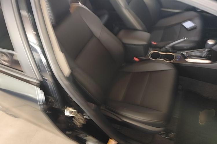 Used Toyota Levin 2017 Revised 185T CVT Elite Edition China V Standard Right Front Seat