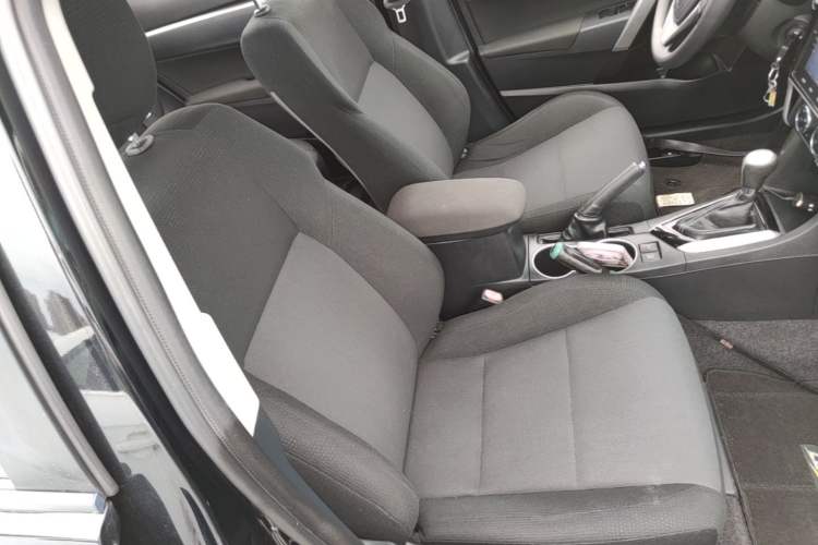 Used Toyota Levin 2017 Revised 185T CVT Elite Edition China V Standard Right Front Seat