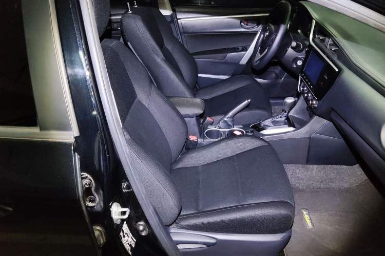 Used Toyota Levin 2017 Revised 185T CVT Elite Edition China V Standard Right Front Seat