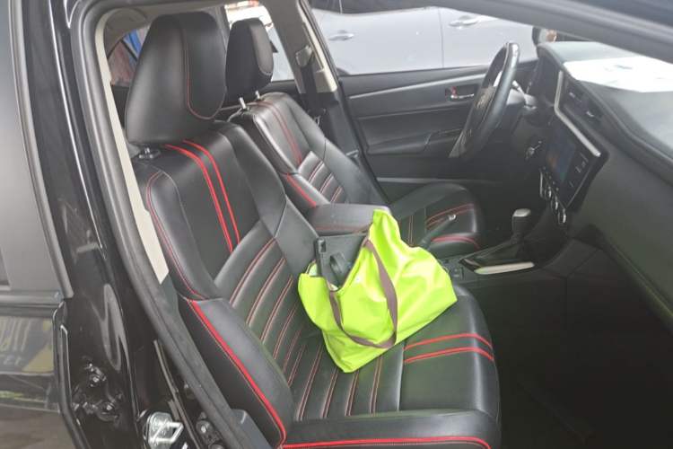 Used Toyota Levin 2017 Revised 185T CVT Elite Edition China V Standard Right Front Seat