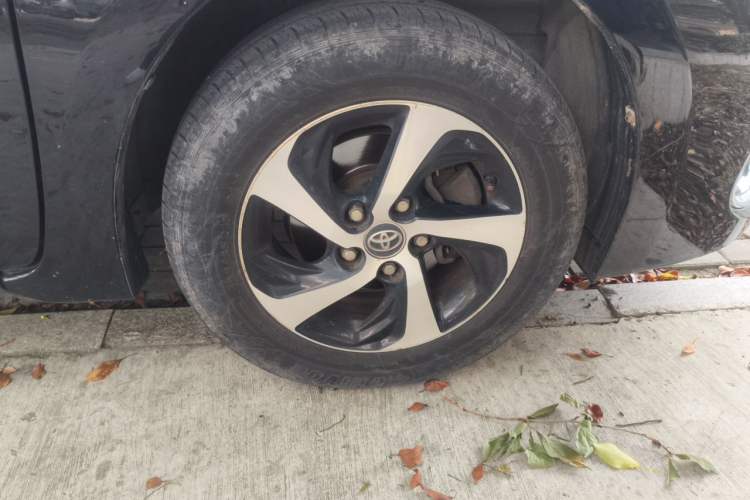 Used Toyota Levin 2017 Revised 185T CVT Elite Edition China V Standard Right Front Wheel Hub
