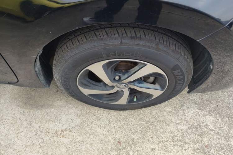 Used Toyota Levin 2017 Revised 185T Manual Elite Edition China V Standard Right Front Wheel Hub