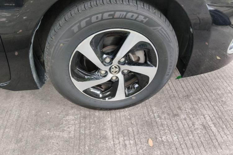 Used Toyota Levin 2017 Revised 185T CVT Elite Edition China V Standard Right Front Wheel Hub