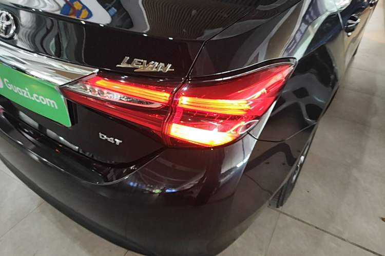 Used Toyota Levin 2017 Revised 185T CVT Elite Edition China V Standard Right Rear Taillight