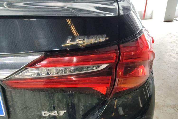 Used Toyota Levin 2017 Revised 185T CVT Elite Edition China V Standard Right Rear Taillight