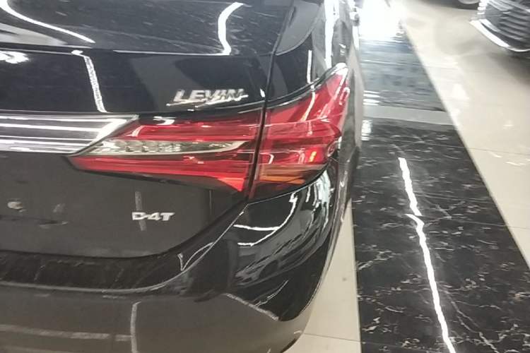 Used Toyota Levin 2017 Revised 185T CVT Elite Edition China V Standard Right Rear Taillight