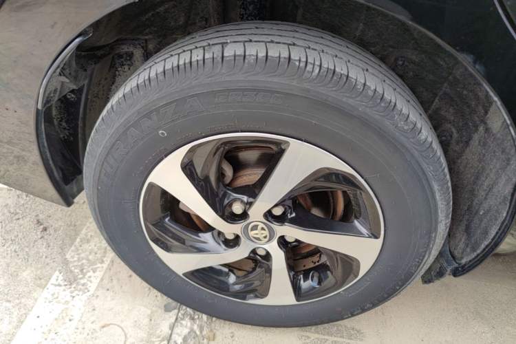 Used Toyota Levin 2017 Revised 185T CVT Elite Edition China V Standard Right Rear Wheel Hub