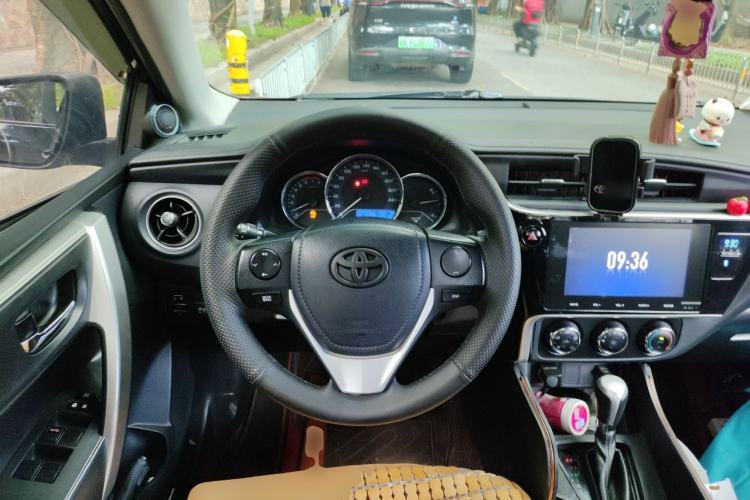 Used Toyota Levin 2017 Revised Version 185T CVT Elite Edition China VI Standard Steering Wheel