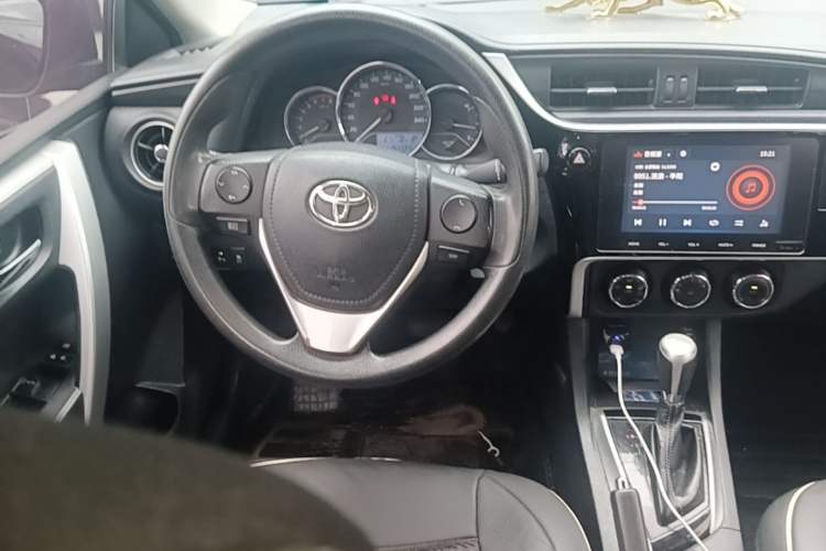 Used Toyota Levin 2017 Revised 185T CVT Elite Edition China V Standard Steering Wheel
