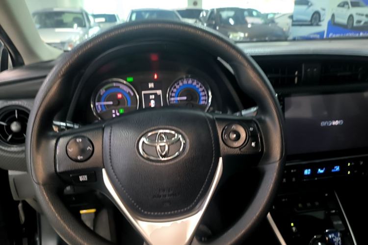 Used Toyota Levin 2017 Revised Dual-Engine 1.8H GS E-CVT Elite Sunroof Version China V Standard Steering Wheel
