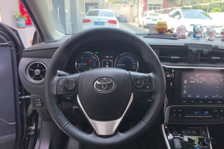 Used Toyota Levin 2017 Revised Dual-Engine 1.8H GS-L E-CVT Leading Edition China V Standard Steering Wheel