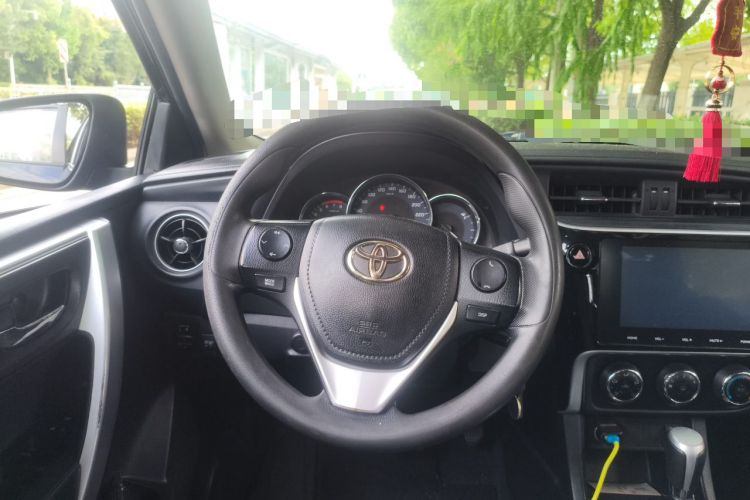 Used Toyota Levin 2017 Revised 185T CVT Elite Edition China V Standard Steering Wheel