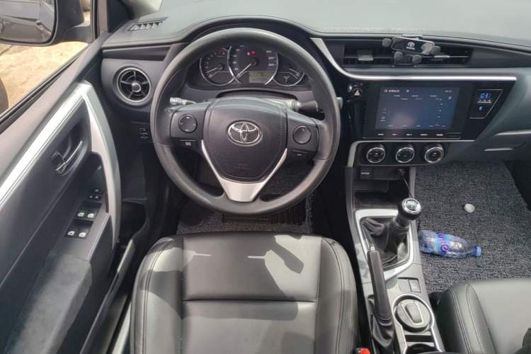 Used Toyota Levin 2017 Revised 185T Manual Elite Edition China V Standard Steering Wheel