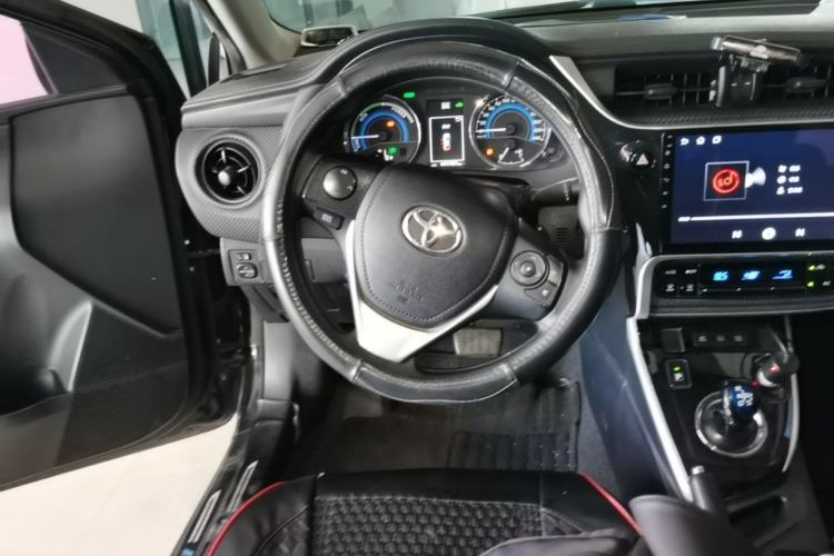 Used Toyota Levin 2017 Revised Dual-Engine 1.8H GS E-CVT Elite Sunroof Version China V Standard Steering Wheel