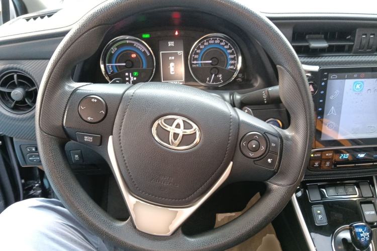 Used Toyota Levin 2017 Revised Dual-Engine 1.8H GS E-CVT Elite Sunroof Version China V Standard Steering Wheel