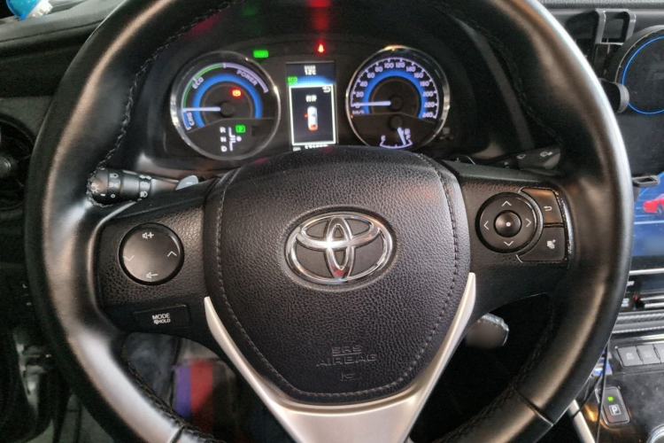 Used Toyota Levin 2017 Revised Dual-Engine 1.8H GS E-CVT Elite Sunroof Version China V Standard Steering Wheel