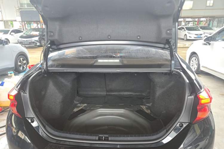 Used Toyota Levin 2017 Revised 185T CVT Elite Edition China V Standard Trunk