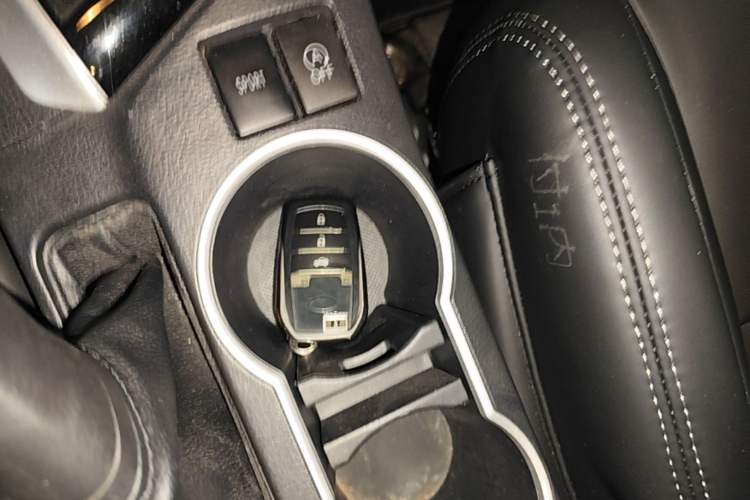 Used Toyota Levin 2017 Revised 185T CVT Elite Edition China V Standard Vehicle Key