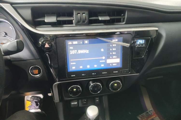 Used Toyota Levin 2017 Revised Version 185T CVT Elite Edition China VI Standard Audio And AC Panel