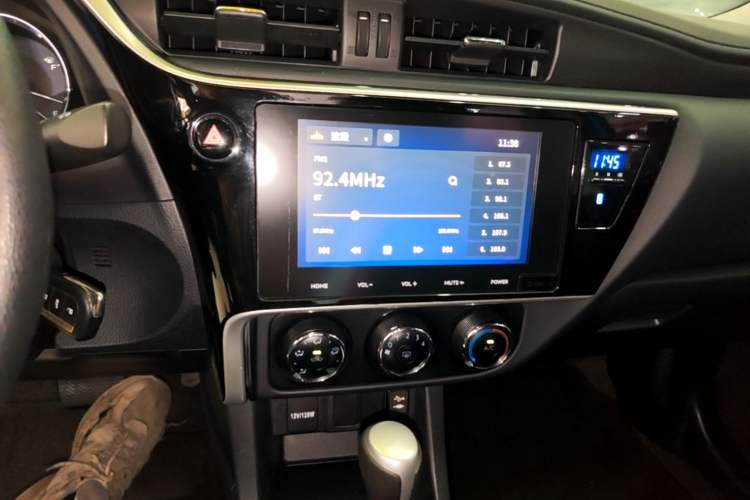 Used Toyota Levin 2017 Revised 185T CVT Elite Edition China V Standard Audio And AC Panel