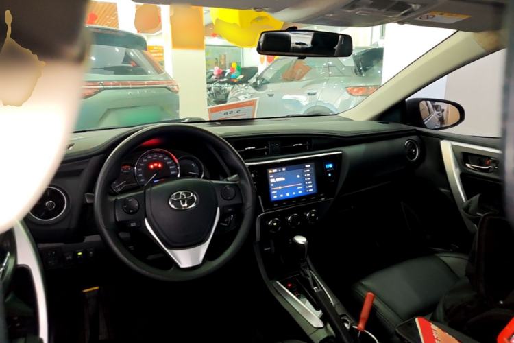 Used Toyota Levin 2017 Revised 185T CVT Elite Edition China V Standard Center Console