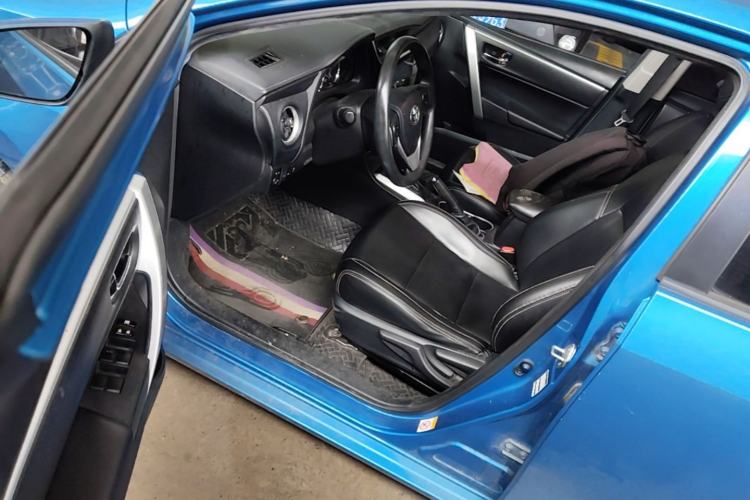 Used Toyota Levin 2017 Revised Version 185T CVT Elite Edition China VI Standard Driver Seat