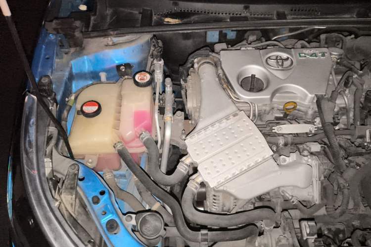 Used Toyota Levin 2017 Revised Version 185T CVT Elite Edition China VI Standard Engine Bay Right
