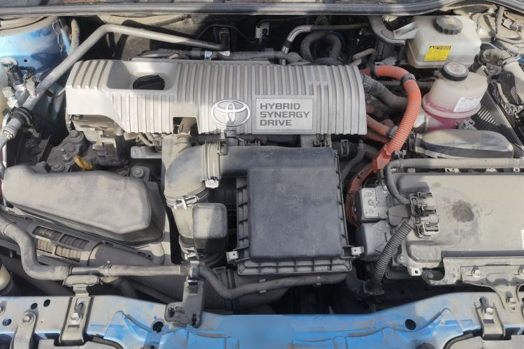 Used Toyota Levin 2017 Revised Dual-Engine 1.8H GS E-CVT Elite Sunroof Version China V Standard Engine Bay