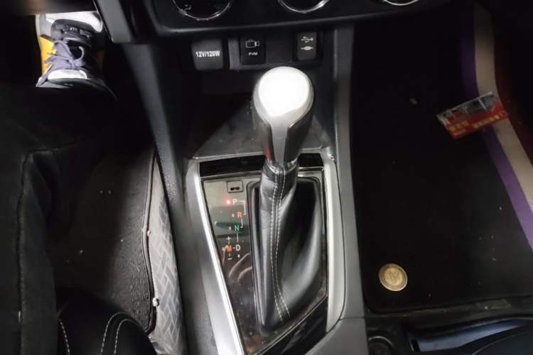 Used Toyota Levin 2017 Revised Version 185T CVT Elite Edition China VI Standard Gear Lever