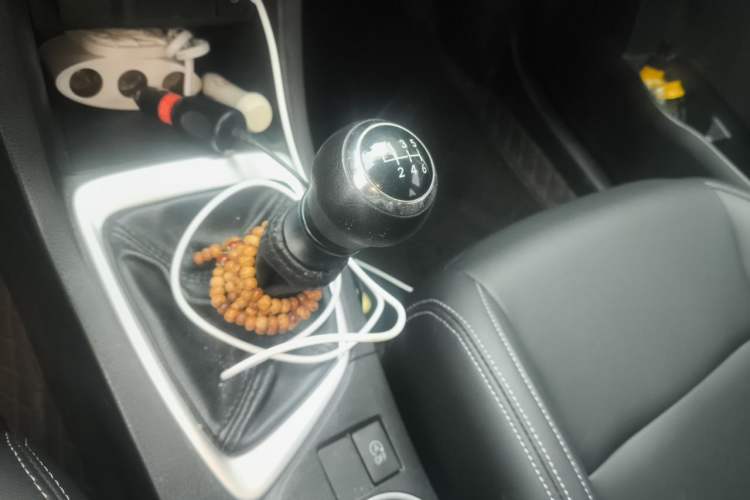 Used Toyota Levin 2017 Revised 185T Manual Elite Edition China V Standard Gear Lever