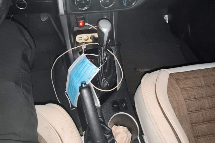 Used Toyota Levin 2017 Revised Version 185T CVT Elite Edition China VI Standard Gear Lever