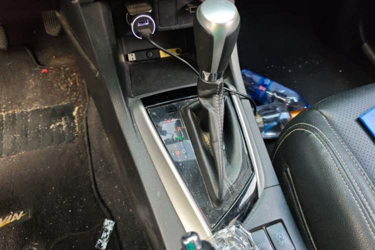 Used Toyota Levin 2017 Revised 185T CVT Elite Edition China V Standard Gear Lever